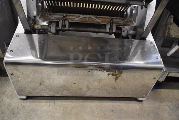 Metal Commercial Countertop Bread Loaf Slicer. 120 Volts, 1 Phase. 21x27x27. Tested and Working! - Image 5 of 5