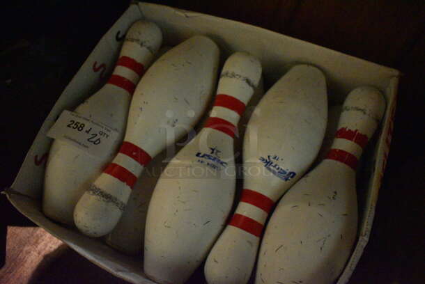 ALL ONE MONEY! Lot of 20 Bowling Pins. 4.5x4.5x15. (bar) - Image 3 of 4