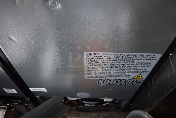 Metal Mini Cooler Merchandiser. 115 Volts, 1 Phase. 19x18x33. Tested and Working! - Image 5 of 5