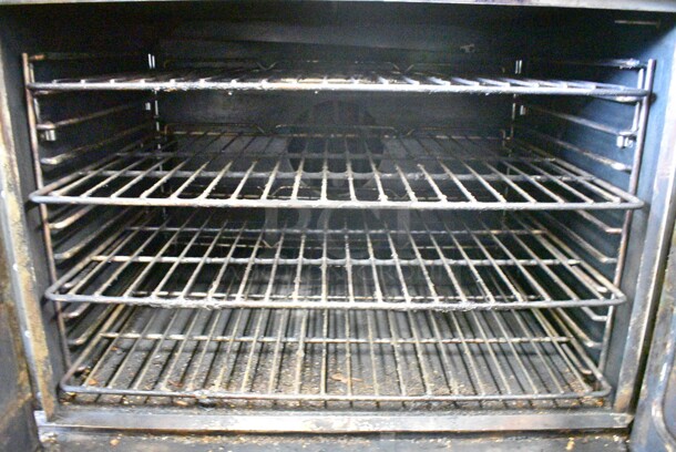 Southbend Stainless Steel Commercial Natural Gas Powered Full Size Convection Oven w/ View Through Doors and Metal Oven Racks. - Image 4 of 7