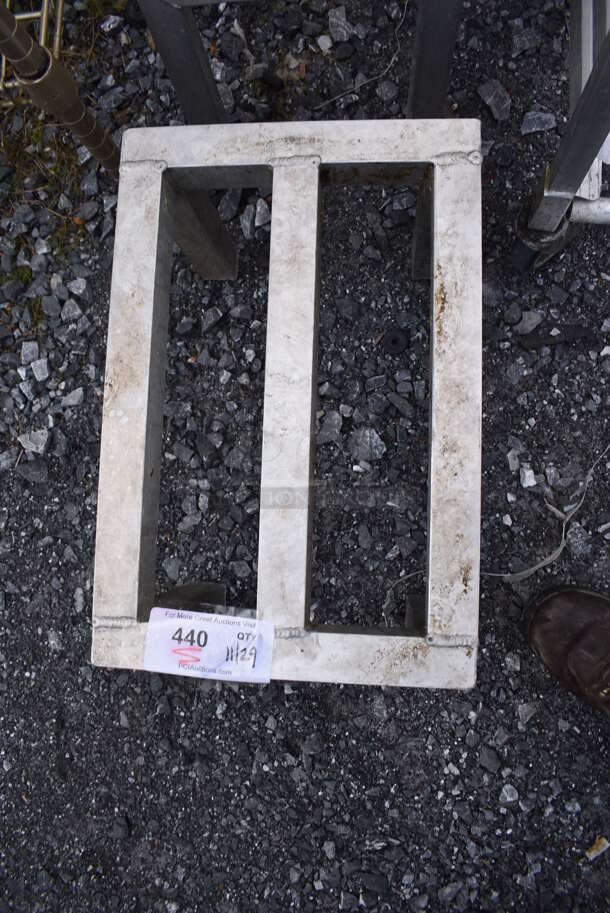 Metal Dunnage Rack. 12x18x12 - Image 4 of 4