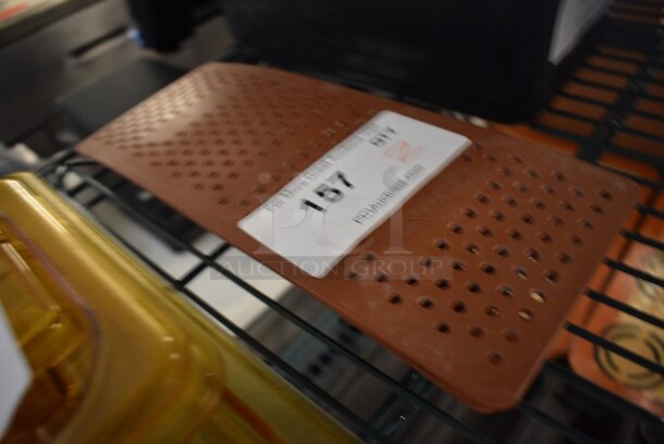 2 Orange Silform Speed Oven Risers. 12x5x1. 2 Times Your Bid! - Image 2 of 2