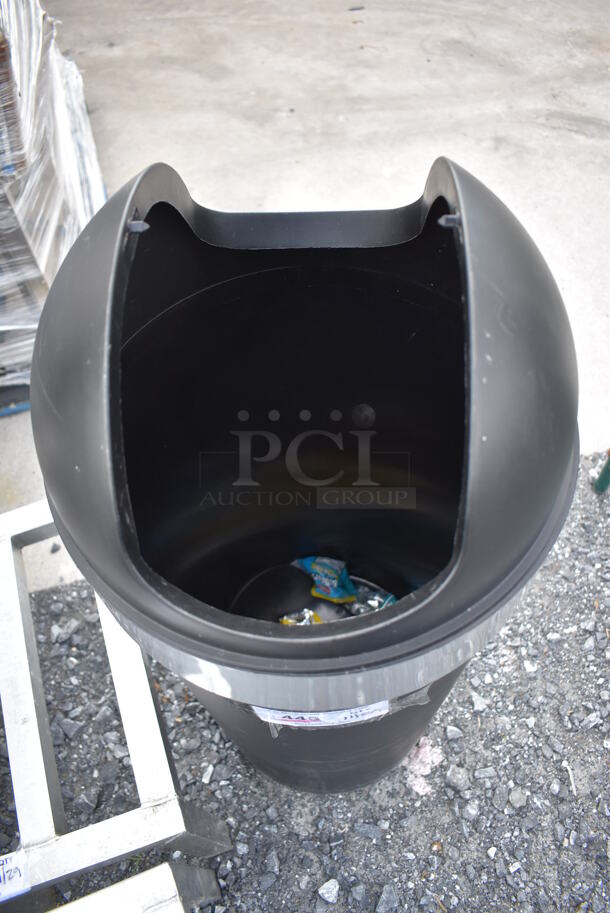 Black Poly Trash Can. 14.5x14.5x35 - Image 4 of 4