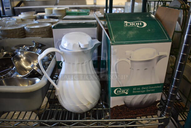 ALL ONE MONEY! Tier Lot of Various Items Including Metal Gravy Boats and Choice Beverage Server Urns - Image 4 of 5
