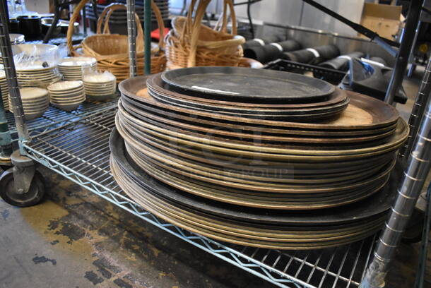 ALL ONE MONEY! Tier Lot of Various Items Including 23 Serving Trays - Image 4 of 4