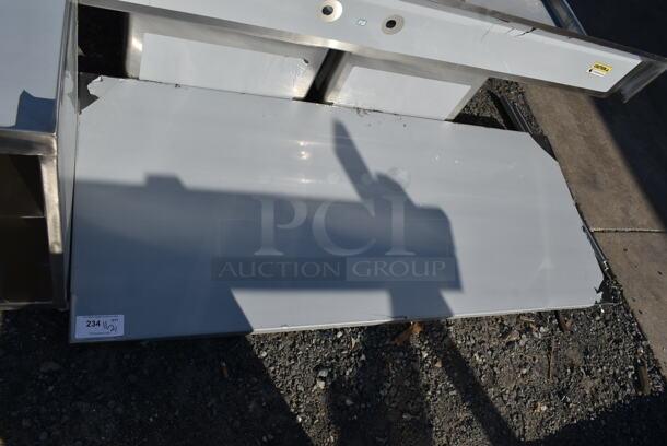 BRAND NEW SCRATCH AND DENT! Regency Stainless Steel Tabletop, Under Shelf and 4 Legs. - Image 2 of 4