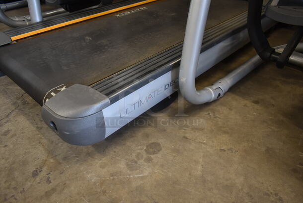 Matrix Ultimate Deck Commercial Floor Style Treadmill. Tested and Working! - Image 6 of 6