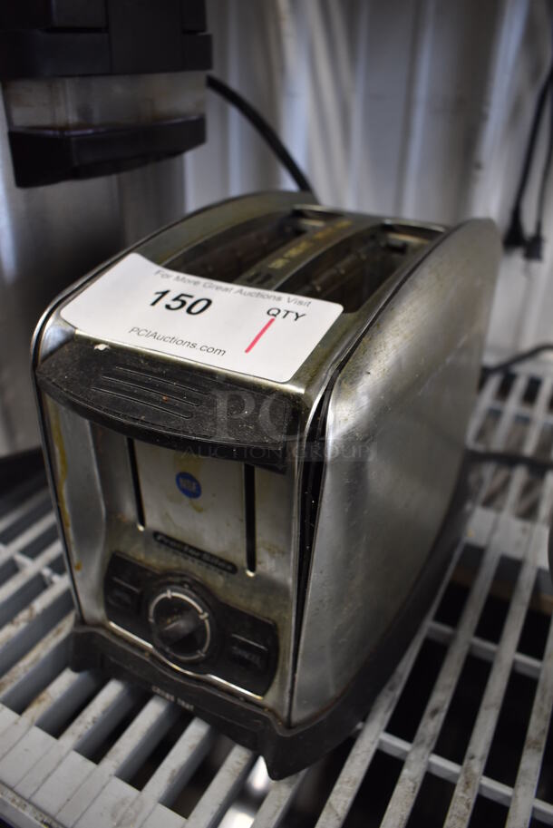 Proctor Silex Chrome Finish 2 Slot Toaster. 6.5x12x8 - Image 2 of 5