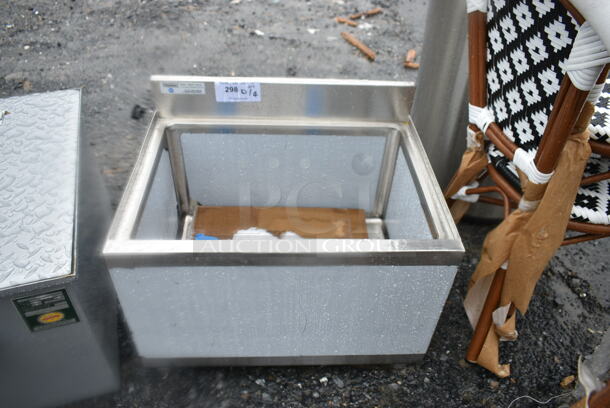 BRAND NEW SCRATCH AND DENT! Steelton 522UIB1824 1 8" x 24" Underbar Ice Bin with Bottle Holders - 77 lb. - Image 2 of 8