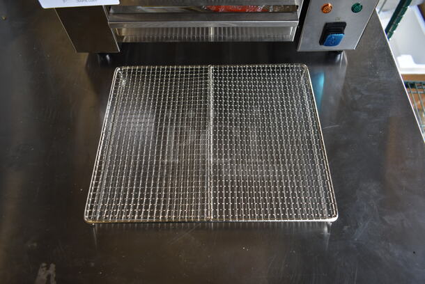 BRAND NEW SCRATCH AND DENT! 2023 Hoocoo IBG-18 Stainless Steel Commercial Countertop Electric Powered Barbecue BBQ Grill. 110 Volts, 1 Phase. Tested and Working! - Image 3 of 7