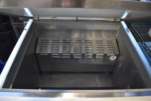 Continental SW27-12M Stainless Steel Commercial Prep Table on Commercial Casters. 115 Volts, 1 Phase. 27.5x34x37. Tested and Working! - Image 4 of 6