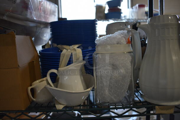 ALL ONE MONEY! Tier Lot of Various Items Including White Poly Coffee Urns, Blue Poly Food Baskets and Ceramic Dishes - Image 3 of 7