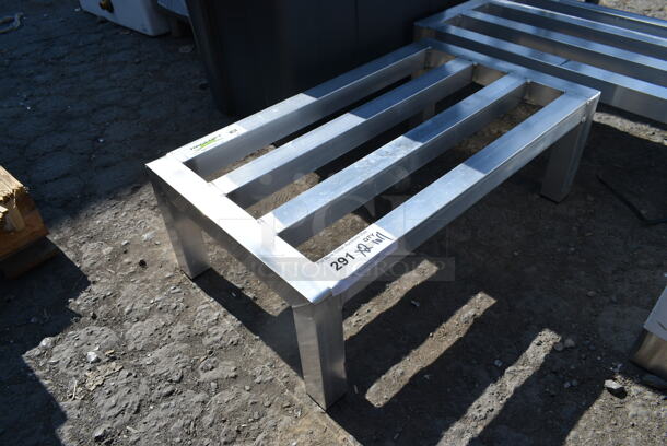 2 BRAND NEW SCRATCH AND DENT! Regency 600DUN1424 24" x 14" x 8" Aluminum Dunnage Rack - 1300 lb. Capacity. 2 Times Your Bid!  - Image 3 of 6