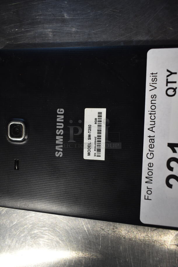 Samsung SM-T280 Tablet. See Pictures for Damage To Screen. - Image 3 of 3