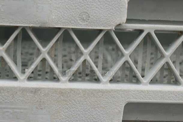 ALL ONE MONEY! Pallet Lot of 41 Various Dish Caddies. Includes 19.5x19.5x4 - Image 5 of 7