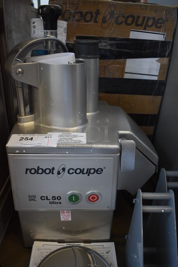 BRAND NEW IN BOX! Robot Coupe Model CL50 U Series E Metal Commercial Countertop Continuous Feed Food Processor w/ 2 Gray Poly Blade Holders, 28058 Grater Blade and 28064W Slicing Blade. 120 Volts, 1 Phase. 14x12x24. Tested and Working! - Image 2 of 11