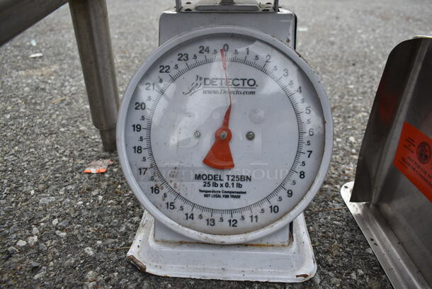 Detecto T25BN Metal Countertop 25 Pound Capacity Food Portioning Scale. - Image 2 of 3