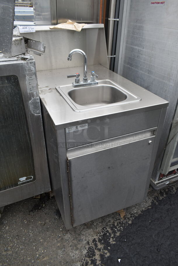 QualServ WMSC24MS Stainless Steel Commercial Single Bay Portable Sink w/ Faucet and Handles on Commercial Casters. 120 Volts, 1 Phase. - Image 2 of 9