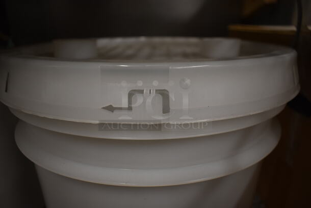 White Poly Bucket - Image 4 of 4