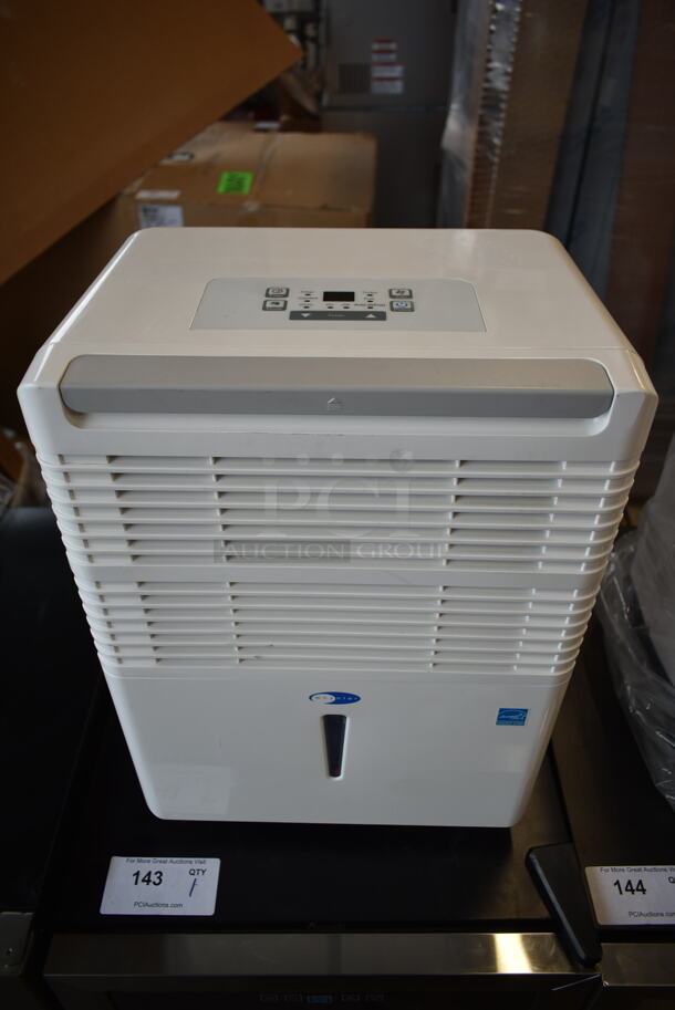 BRAND NEW SCRATCH AND DENT! Whynter RPD-421EW 40 Pint Energy Star Dehumidifier Auto Restart & Direct Drain. 115 Volts, 1 Phase. Tested and Working! - Image 1 of 6