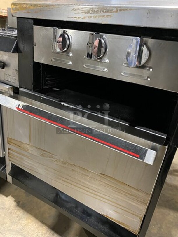 Garland Commercial Gas Powered 6 Burner Stove With Right Side Flat Griddle! Griddle Has Side Splashes! With Back Splash! With 2 Oven Underneath! Metal Oven Racks! All Stainless Steel! On Casters! - Image 10 of 12