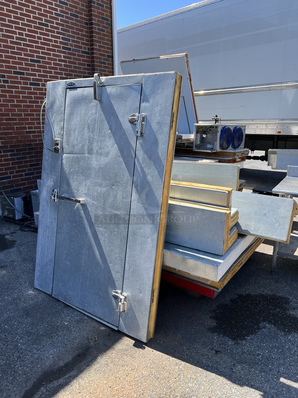 6'x6'x7' Norlake Self Contained Walk In Box w/ Copeland Model RST64C1E-CAV-959 Compressor and Norlake Model CPF100DC-A Condenser. Does Not Have Floor. 208-230 Volts, 1 Phase. Picture of the Unit Before Removal Is Included In the Listing. - Image 9 of 10