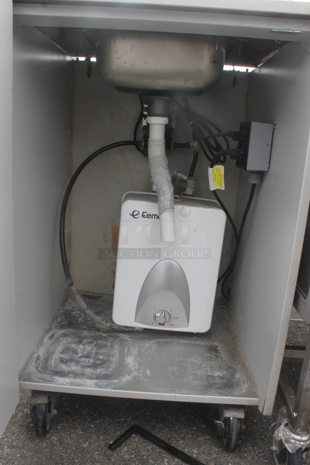 Stainless Steel Commercial Single Bay Portable Sink w/ Faucet and Handles on Commercial Casters. Bay 12x10x6 - Image 6 of 9