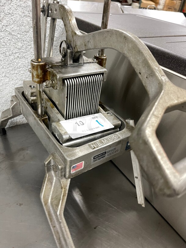 Nemco 56750-1 3/16 inch Easy Commercial Onion Slicer II Fruit / Vegetable Slicer NSF  - Image 4 of 9