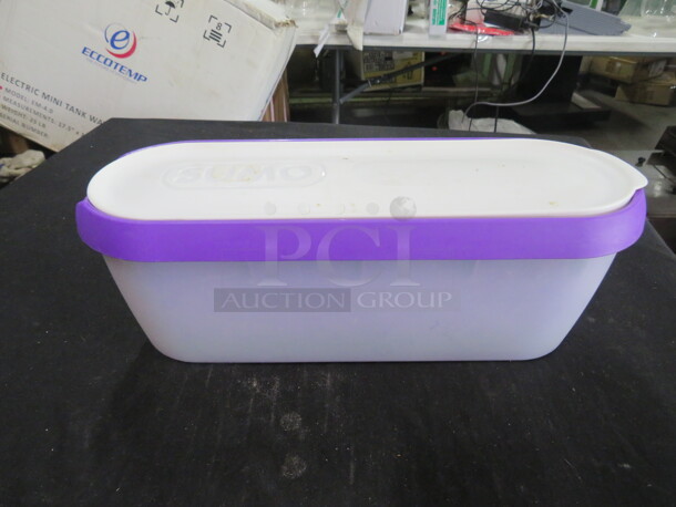 Sumo 1.5 Quart Ice Cream Container. 7XBID. $16.49 each.  - Image 1 of 4