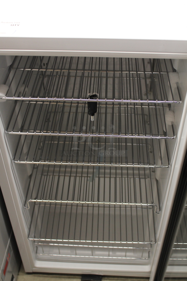 BRAND NEW SCRATCH AND DENT! Whynter BR-128WS Beverage Refrigerator With Glass Door and Lock, 17 in., Stainless Steel, 120 12-Oz. Can Capacity. 115 Volts, 1 Phase. Tested and Working! - Image 2 of 4