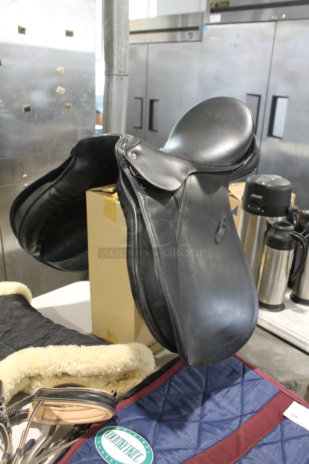ALL ONE MONEY! Black Leather G Passier and Son PS-BAUM Size 17.5 Saddle, Lammfelle Saddle Pad w/ Case and Rhinestone Bridle and Logic Girth! - Image 4 of 12