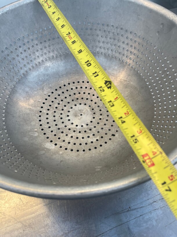 Commercial 11 Qt. Heavy-Duty Aluminum Colander with Base and Handles NSF - Image 5 of 6