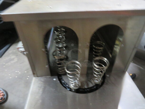 One Pizza Cone Oven. WORKING WHEN REMOVED.33X17X20 - Image 3 of 3