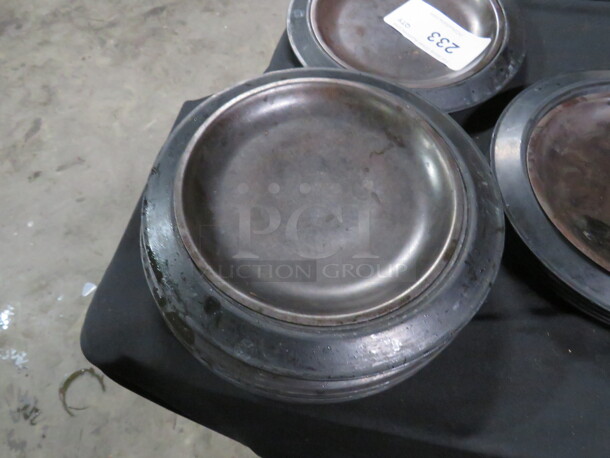 One Lot Of App 40-10 Inch Round Fajita Plates - Image 1 of 1