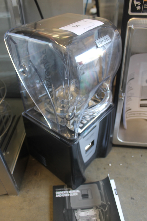BRAND NEW! Blendtec ICB5/ABC5 Connoisseur 825 with Sound Enclosure and 90 oz. WildSide+ Jar. 120 Volts, 1 Phase. Unit Has Only Been Used a Few Times! Tested and Working!
 - Image 2 of 6
