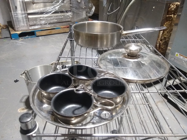 Pans - Image 2 of 5
