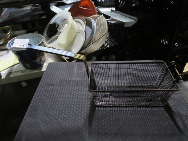 One Deep Fry Basket. - Image 1 of 1