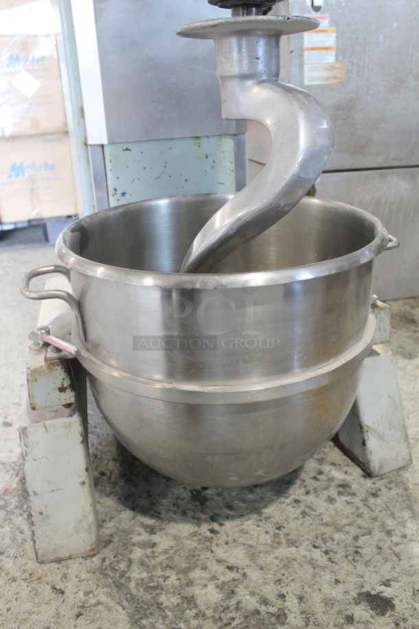 Attias USA 60 Metal Commercial Floor Style 60 Quart Planetary Dough Mixer w/ Stainless Steel Mixing Bowl and Dough Hook Attachment. 220 Volts, 1 Phase. - Image 9 of 11