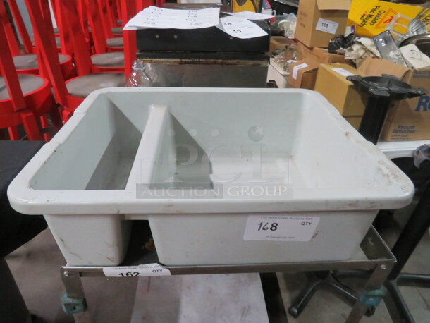 One Bussing Tub. - Image 1 of 1