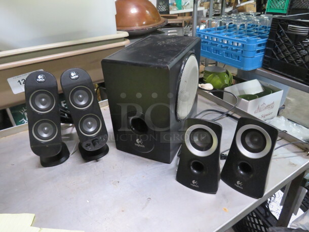 One Lot Of 5 Assorted Logitech Speakers. - Image 2 of 2