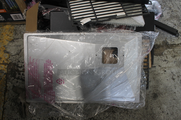 BRAND NEW SCRATCH AND DENT! Nexgrill Stainless Steel Grill. - Image 4 of 12