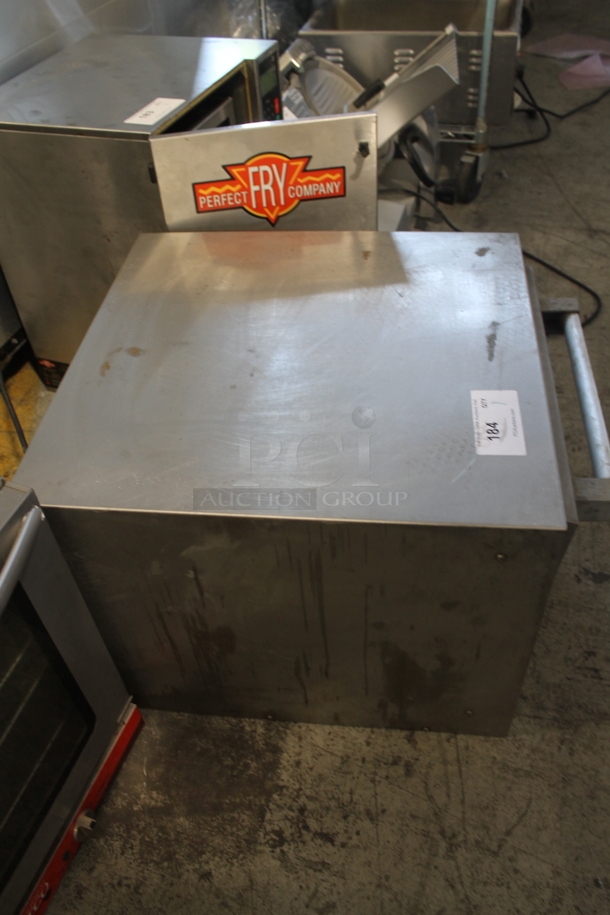APW Wyott CDO-17 Stainless Steel Commercial Countertop Electric Powered Single Deck Oven. 120 Volts, 1 Phase. Tested and Working! - Image 5 of 7