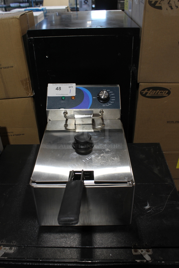BRAND NEW SCRATCH AND DENT! 2023 Hoocoo FRY-10L Stainless Steel Commercial Countertop Electric Powered Fryer w/ Lid and Fry Basket. 120 Volts, 1 Phase. - Image 2 of 7