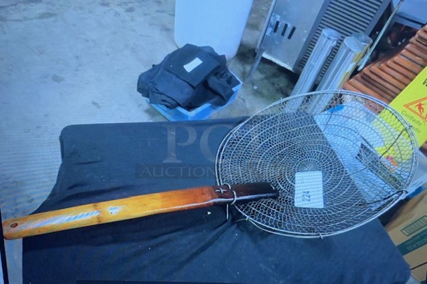 One Skimmer. - Image 1 of 1