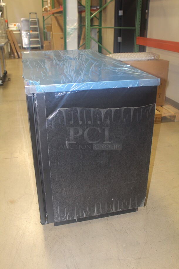 NEW! Beverage Air Model BB58HC-1-G-B Commercial Glass Door Bar Back Refrigerator/Cooler With Stainless Steel Top. 59x28x40. 115V/60Hz.  - Image 5 of 7