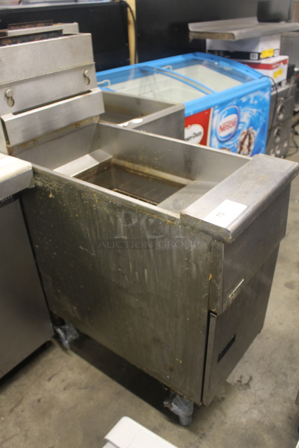 Pitco Frialator Stainless Steel Commercial Floor Style Propane Gas Powered Deep Fat Fryer. 110,000 BTU.  - Image 2 of 5