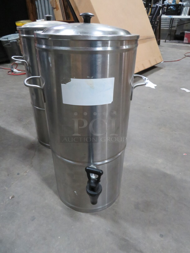 One Stainless Steel Tea Satellite With Lid And Spigot. - Image 1 of 1