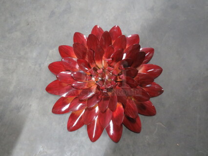 One Metal Wall Decor. 
