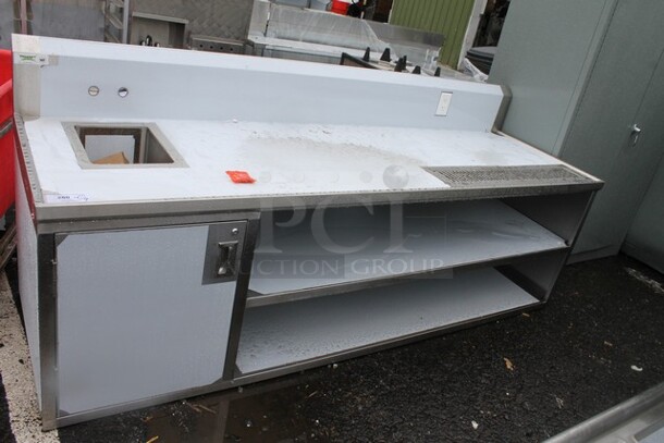 BRAND NEW SCRATCH AND DENT! Regency 600TBV3096L 30" x 96" 16 Gauge Stainless Steel Beverage Table with Left Sink - Image 2 of 8