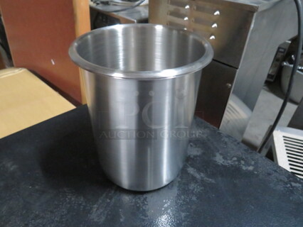 NEW 2-1/8 Quart Stainless Steel Bain Marie. 2XBID